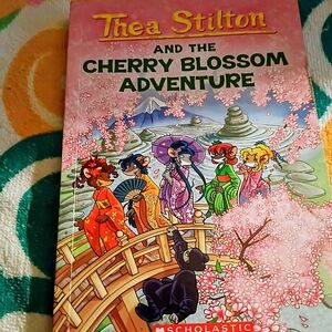 Thea Stilton and the Cherry Blossom Adventure Book